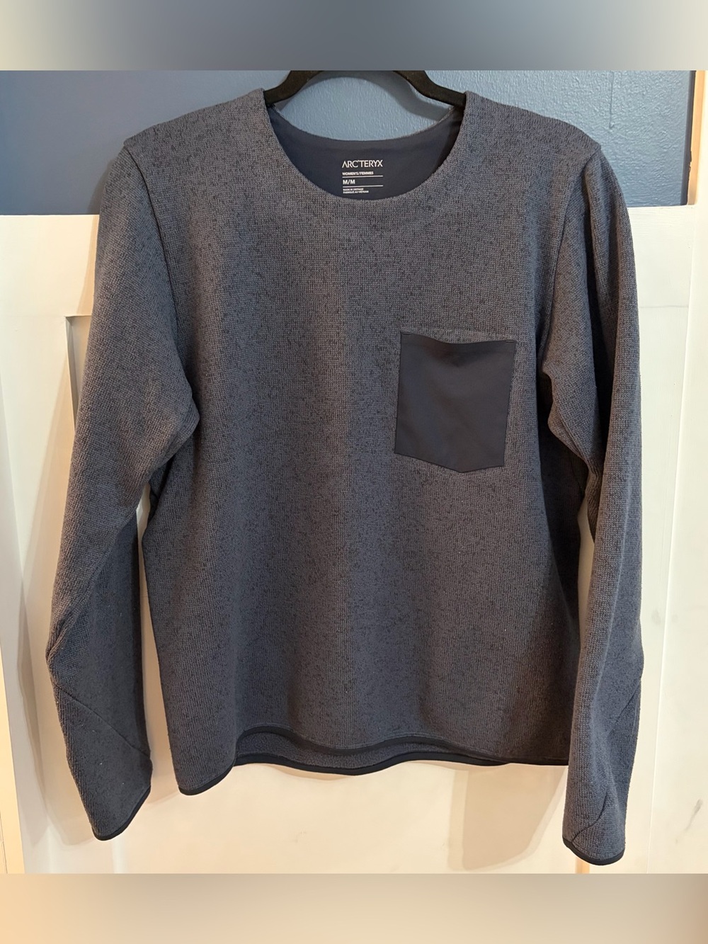 Arc'teryx Women's Covert Sweater Exosphere Heather Navy Size Medium